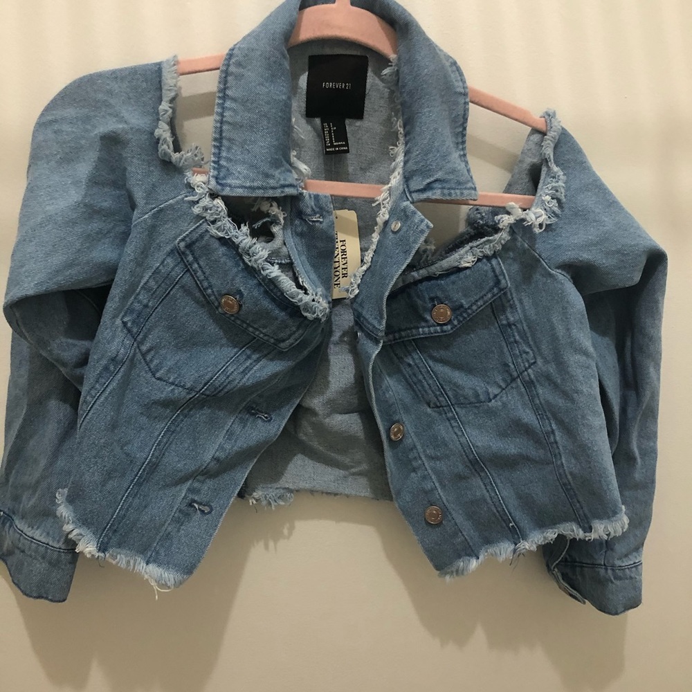 Off-Shoulder Jean Jacket